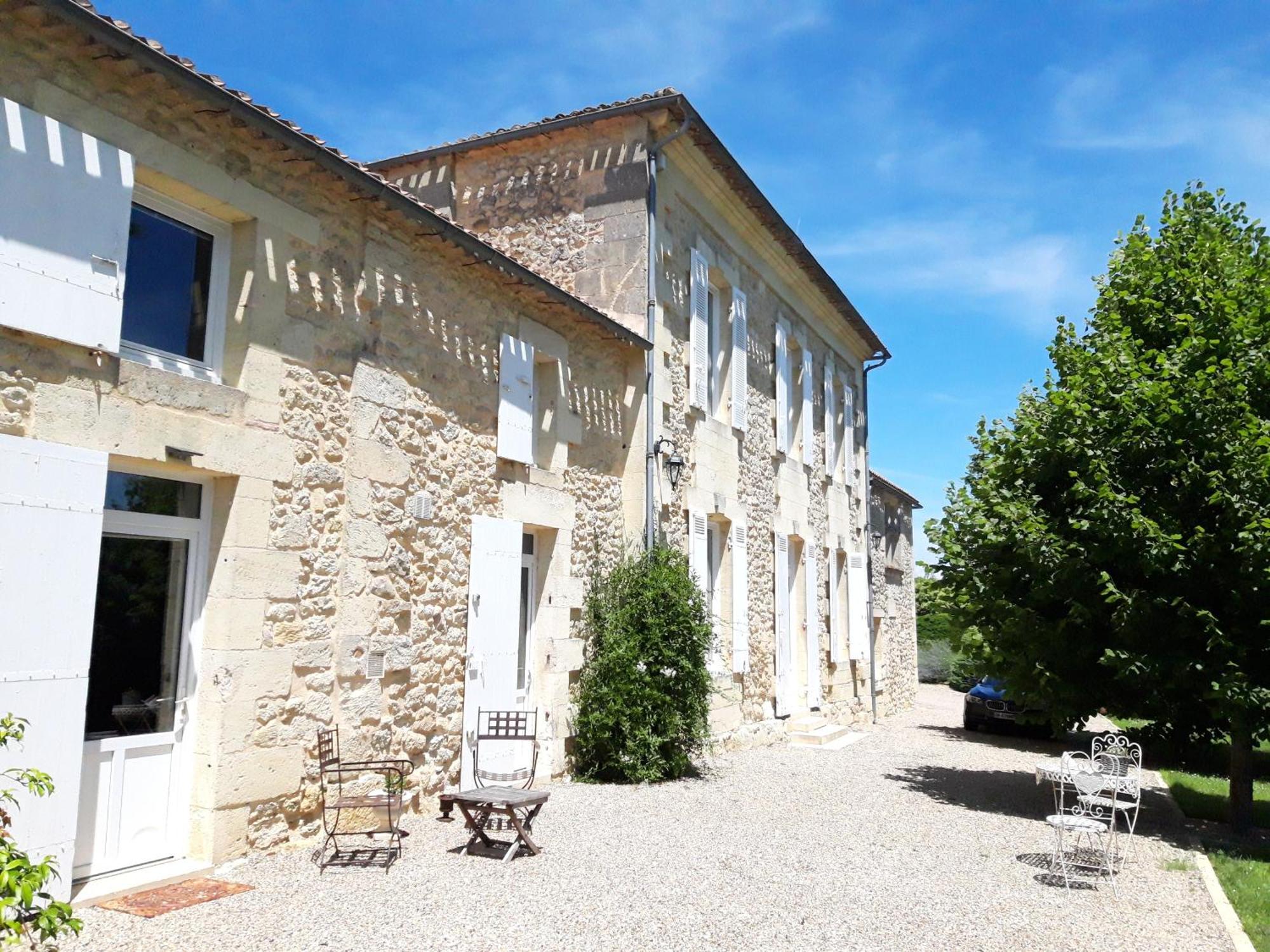 Bed and Breakfast La Gentilhommiere Saint-Aubin-de-Branne Exterior foto
